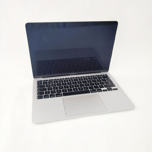 APPLE MacBook Air A2179 (2020) Sudrabs/i3-1000NG4/8GB/256GB SSD/Intel Iris/13.3″ Retina/ID: 28837