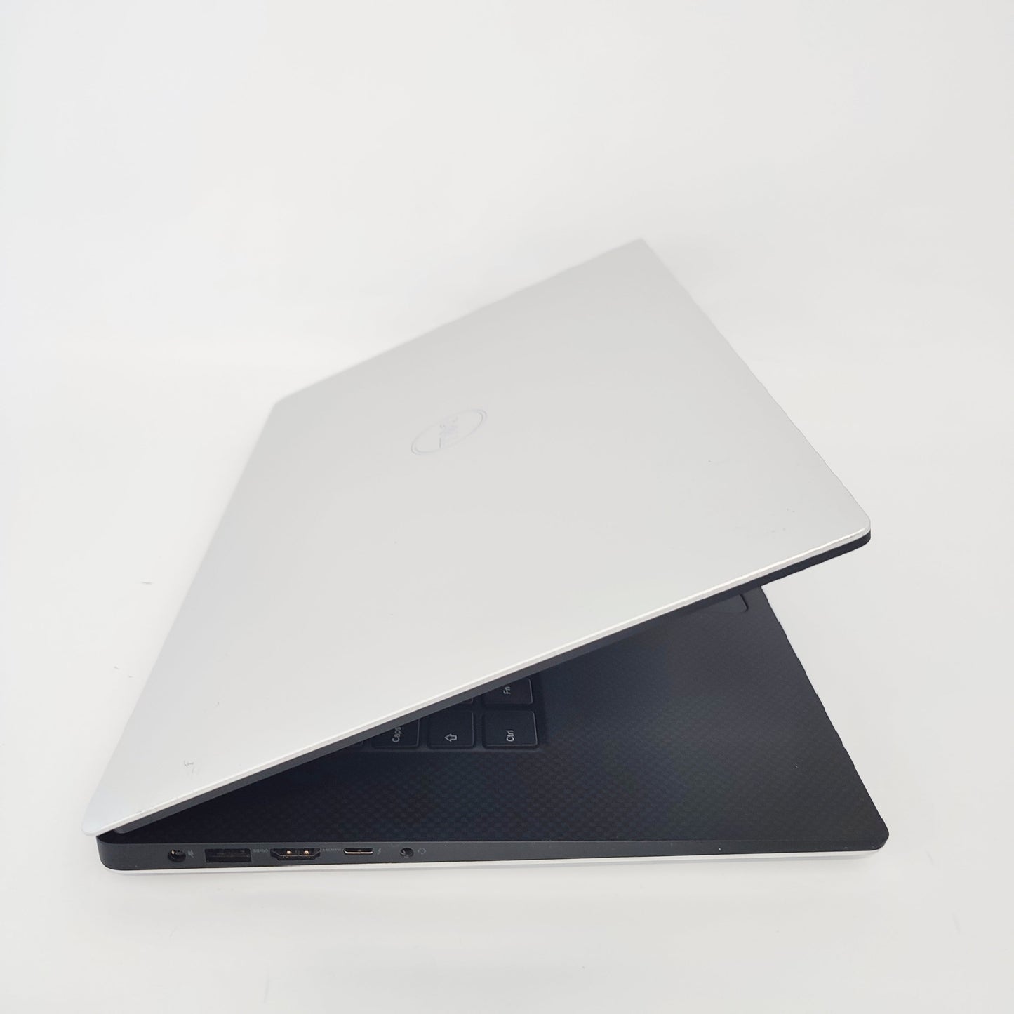DELL Precision 5540 Touch/i7-9850H/16GB/256GB SSD/Nvidia Quadro T1000/15.6″ FHD/ID: 29451