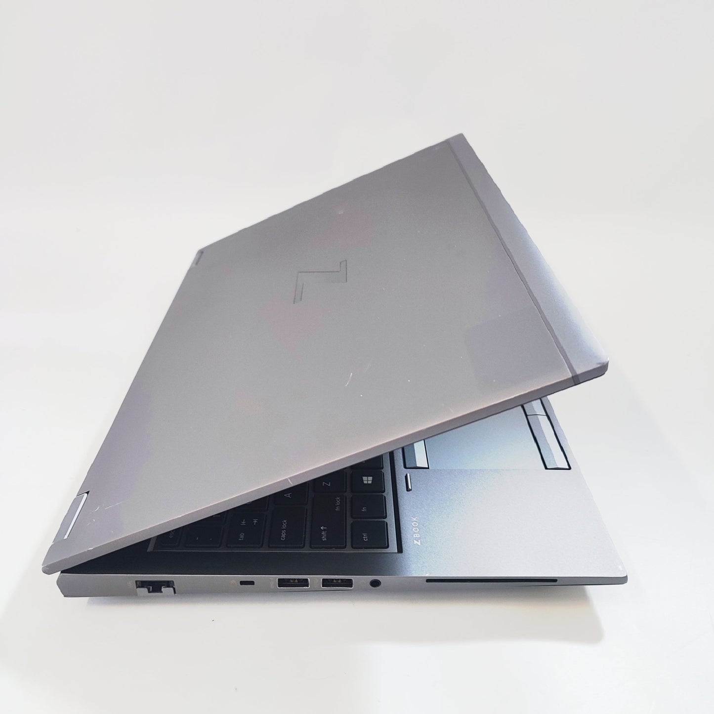 HP ZBook Fury 15 G7/i7-10850H/16GB/500GB SSD/NVIDIA Quadro T2000/15.6″ FHD/ID: 19185