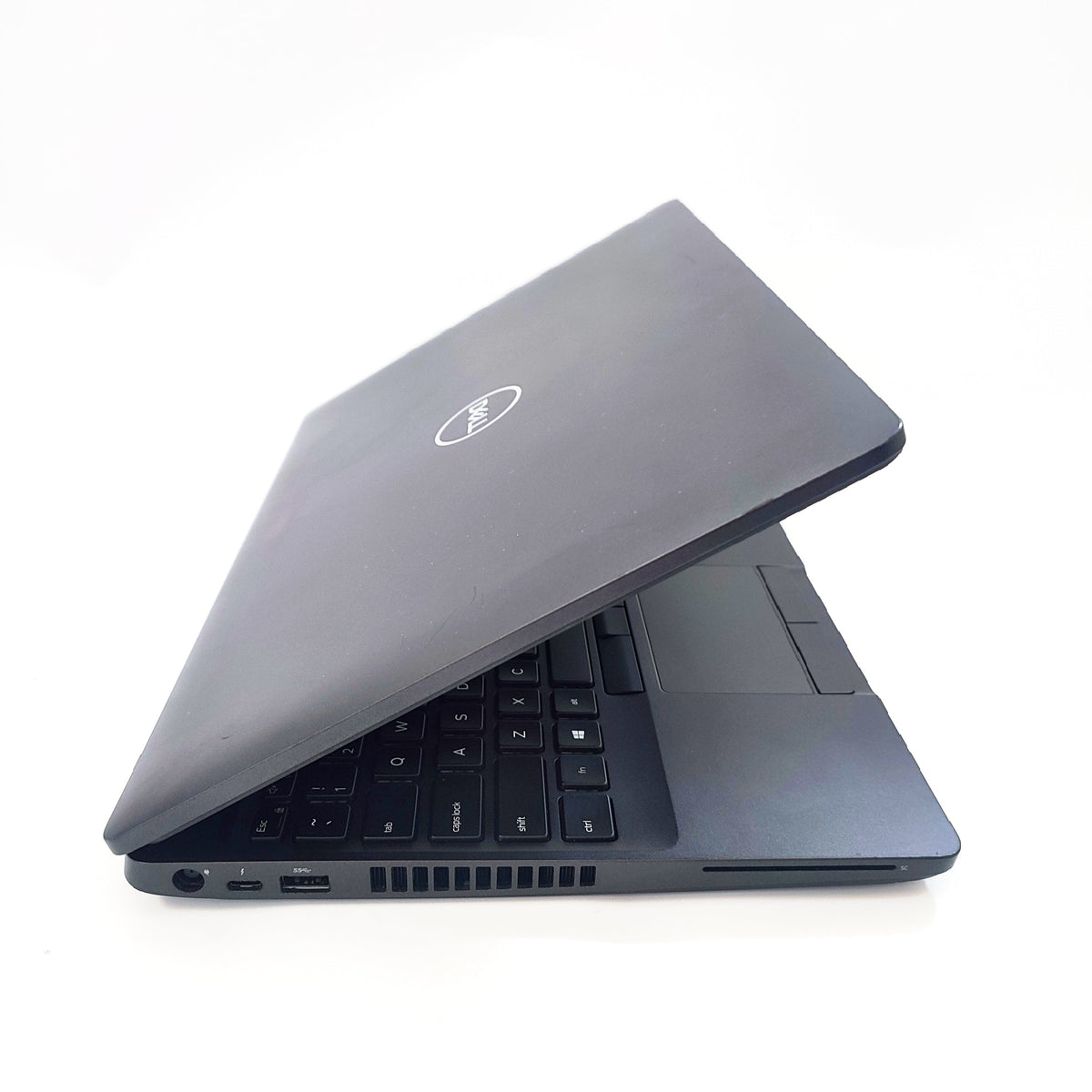 DELL Precision 3541 Touch/i7-9850H/16 ГБ/500 ГБ SSD/NVidia Quadro P620/15.6″ FHD/ID: 29979