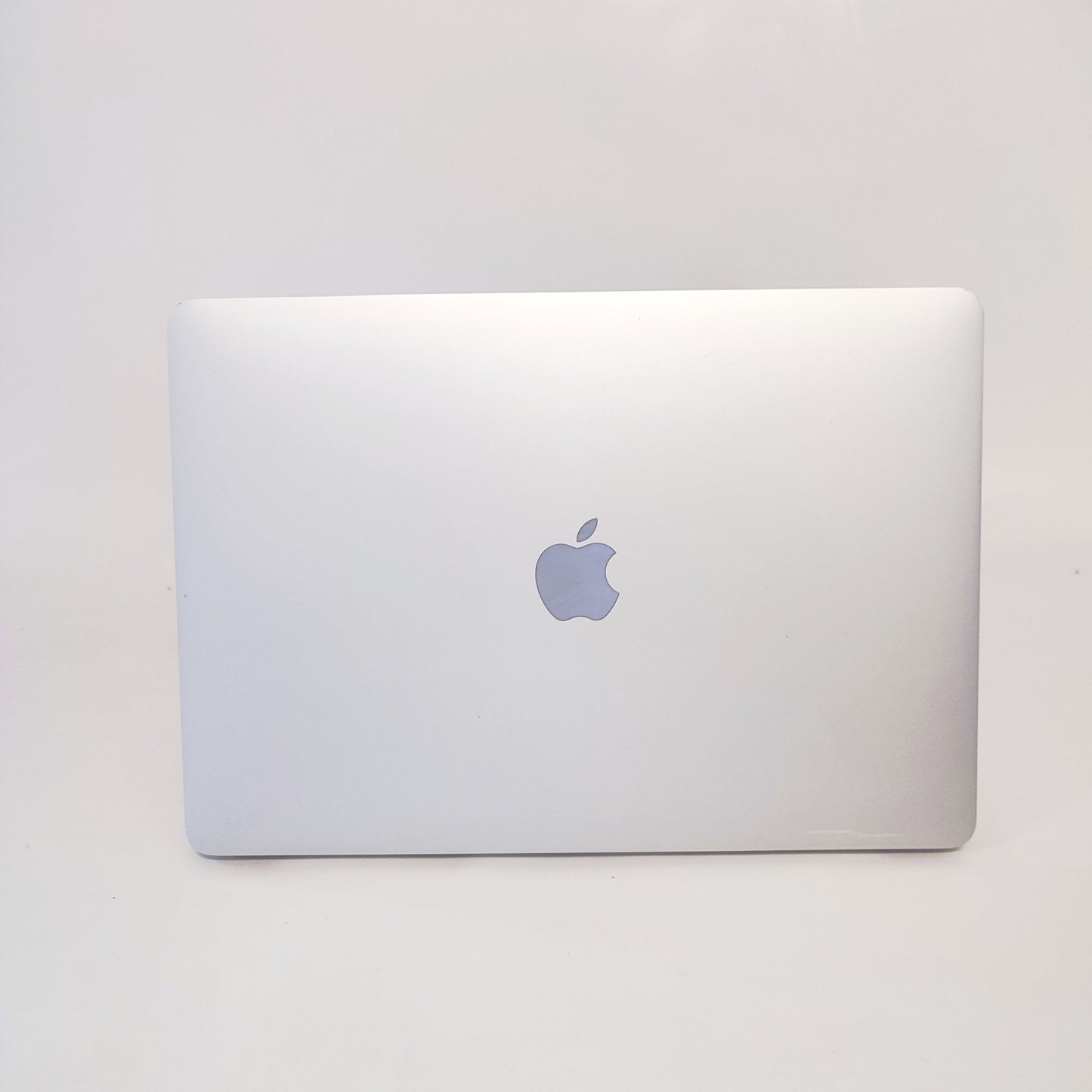 APPLE MacBook Pro A1708 (2016) Sudrabs/i5-6360U/8GB/256GB SSD/Intel Iris/13.3″ Retina/ID: 27941