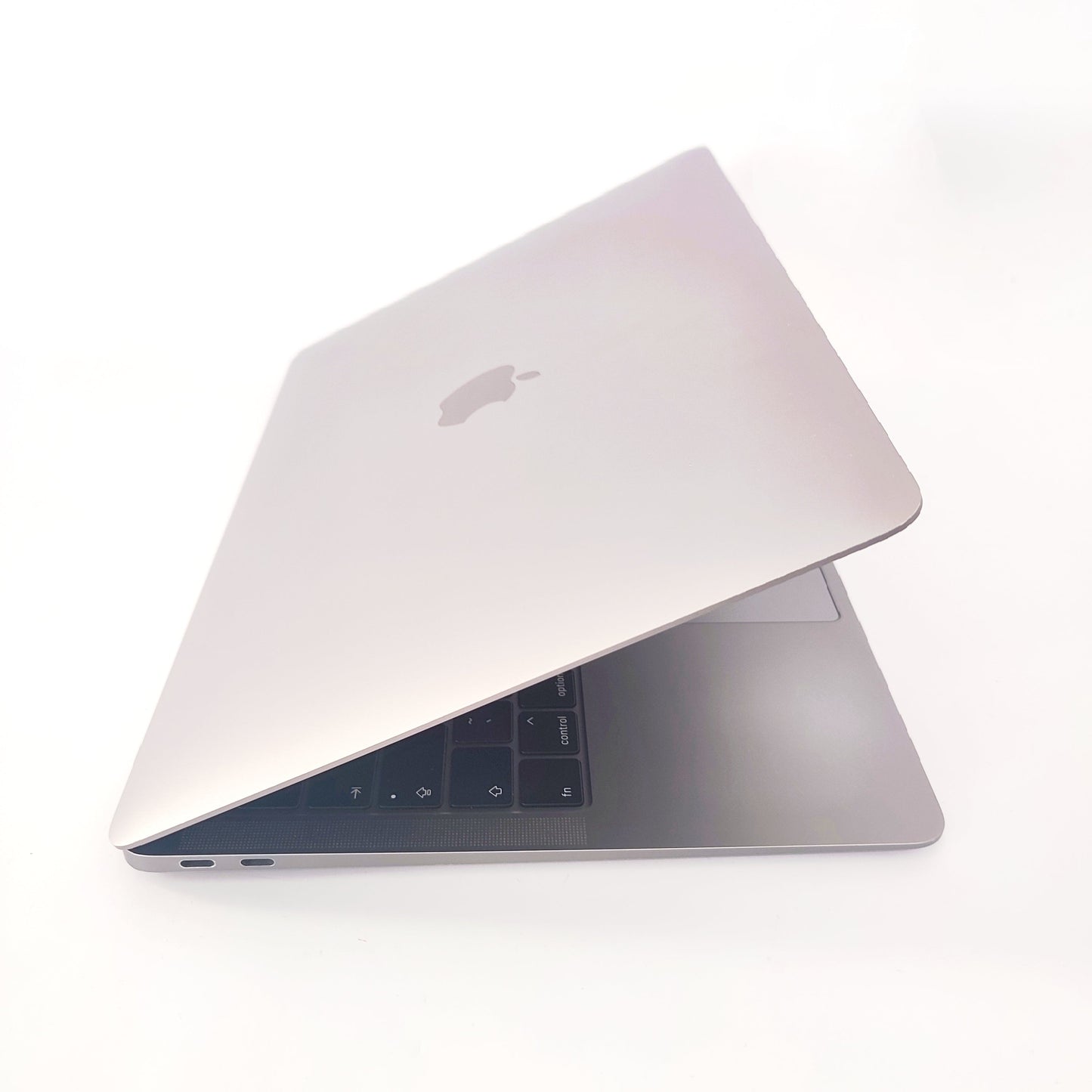 APPLE MacBook Air A1932 (2019) Космический серый/i5-8210Y/8 ГБ/256 ГБ SSD/Intel HD Graphics/13,3″ Retina/ID: 22603