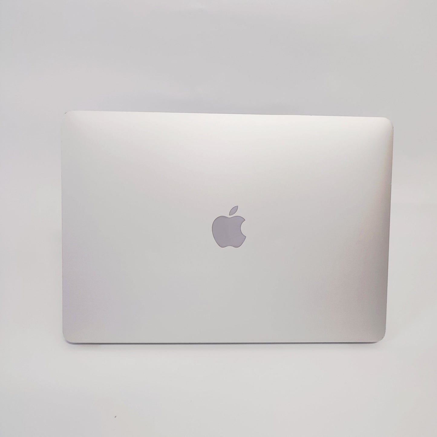 APPLE MacBook Pro A1708 (2016) sudrabs/i5-7360U/8GB/256GB SSD/Intel/13.3″ Retina/ID: 25341