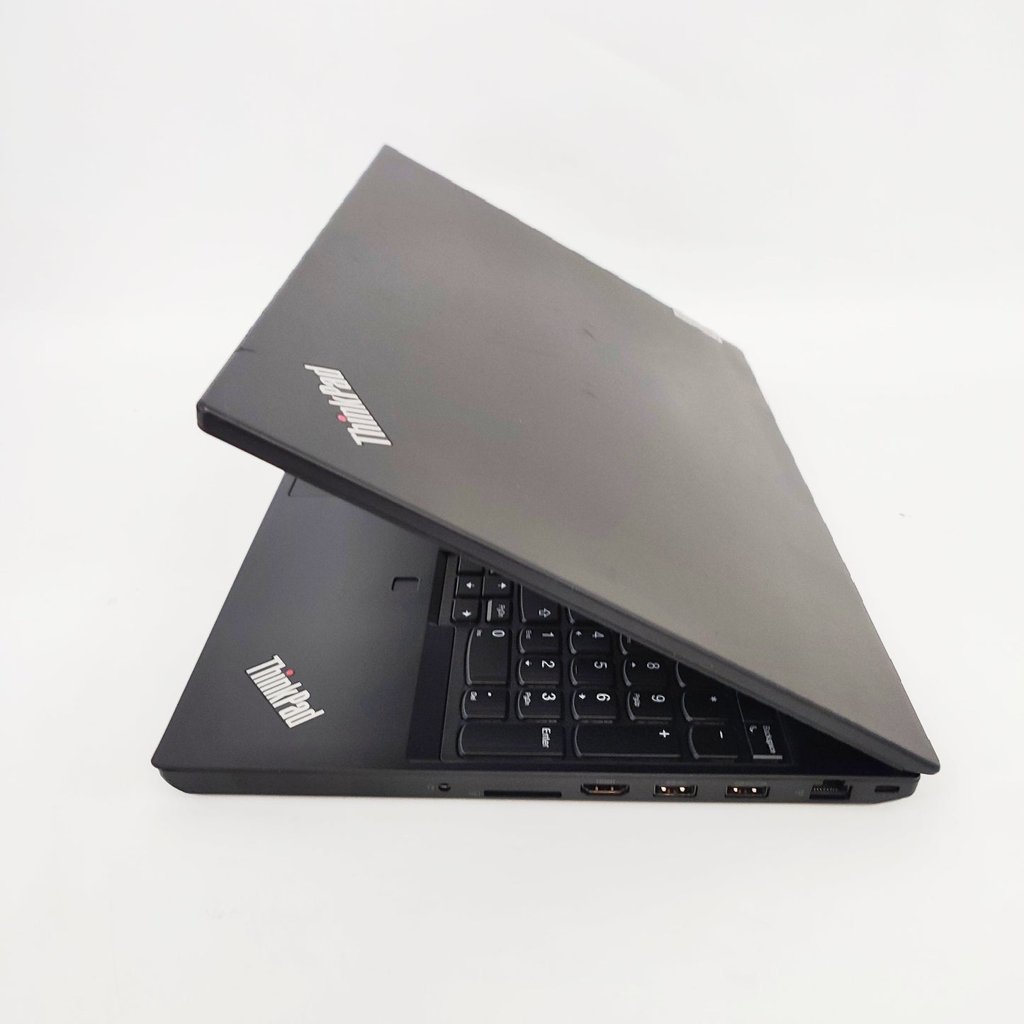 LENOVO ThinkPad T15p Gen1/i7-10850H/16GB/500GB SSD/Nvidia Geforce GTX 1050/15.6″ UHD 4k/ID: 22940