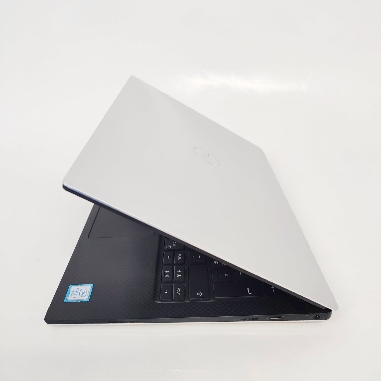 DELL XPS 13 9370 Touch/i5-8250U/8GB/256GB SSD/Intel HD Graphics/13.3″ UHD 4k/ID: 27892