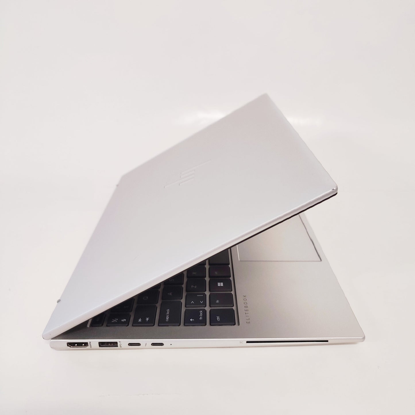 HP EliteBook 830 G9/i5-1235U/16GB/256GB SSD/Intel HD Graphics/13.3″ FHD/ID: 28654