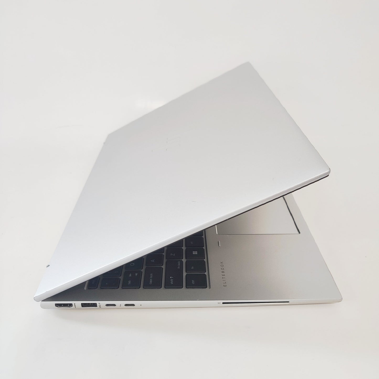 HP EliteBook 860 G9/i7-1255U/16ГБ/500ГБ SSD/Intel Iris/16″ WUXGA/ID: 27939