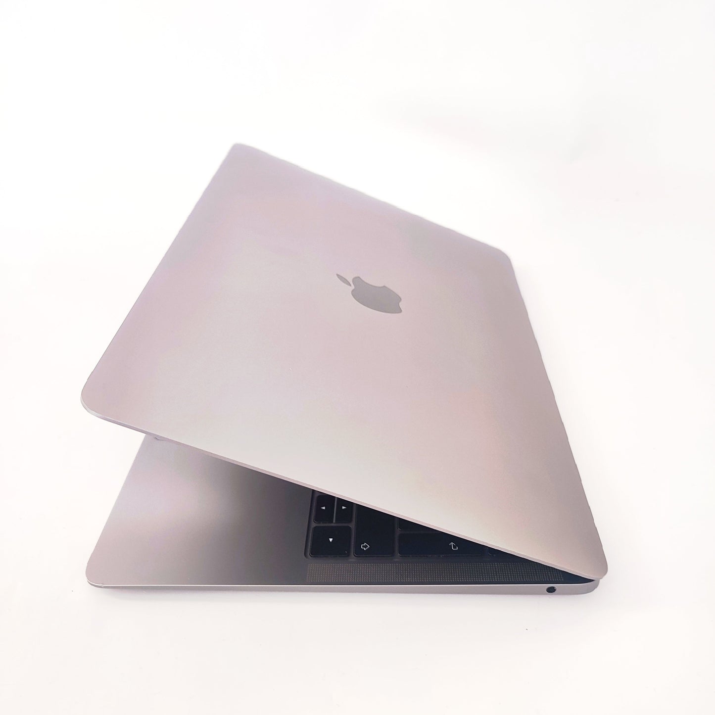 APPLE MacBook Air A1932 (2019) Космический серый/i5-8210Y/8 ГБ/256 ГБ SSD/Intel HD Graphics/13,3″ Retina/ID: 22603