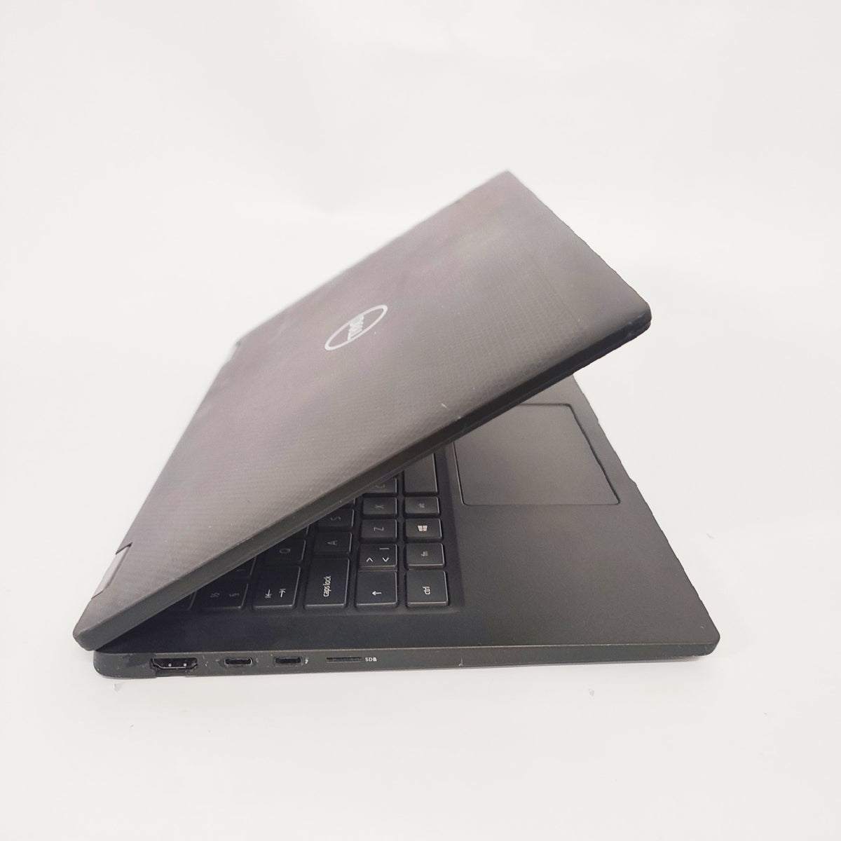 DELL Latitude 7410 Touch 2-in-1/i5-10310U/16GB/256GB SSD/Intel HD Graphics/14″ FHD/ID: 28425
