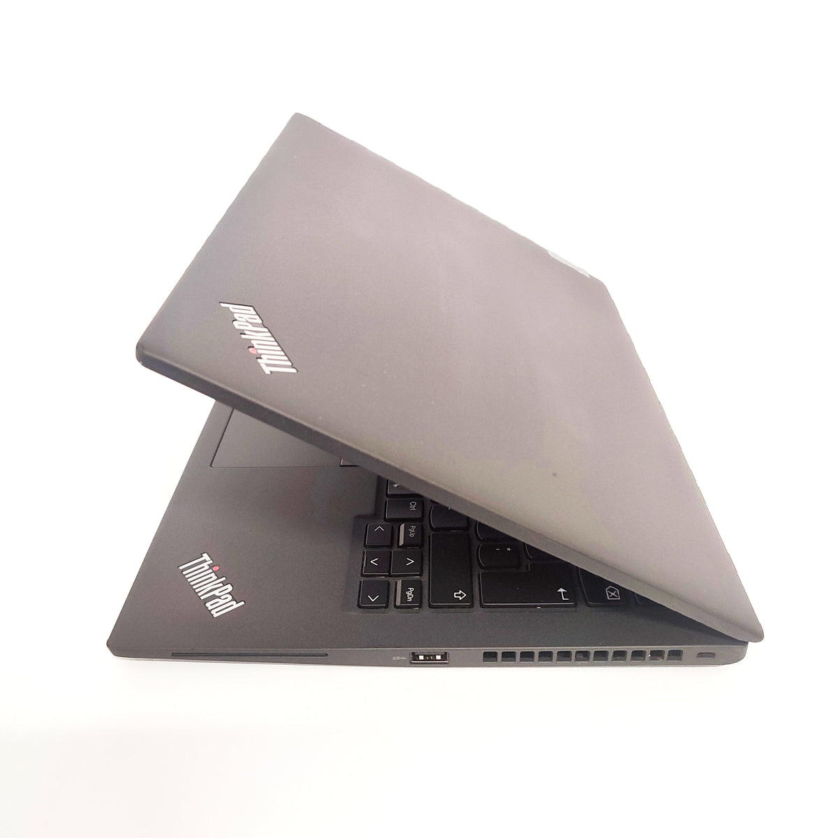 LENOVO ThinkPad T14s Gen3/i7-1260P/32GB/500GB SSD/Intel Iris/14″ FHD/ID: 30320