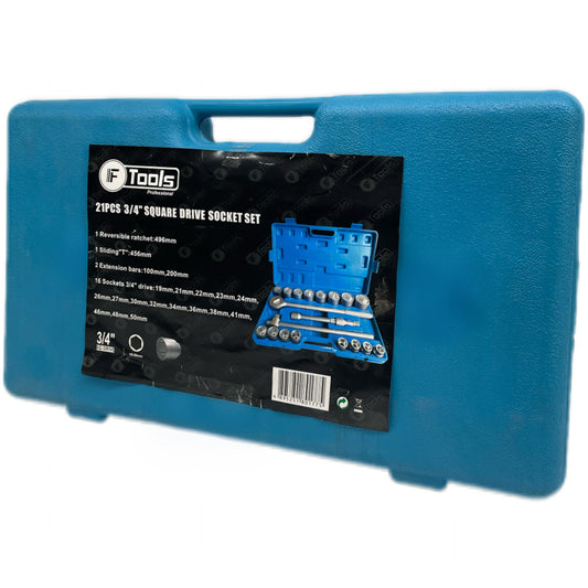 Синий инструментальный кейс с набором головок на белом фоне